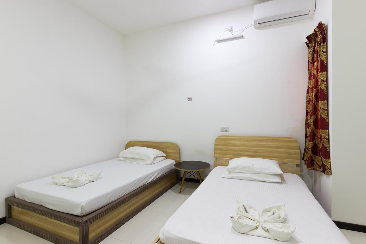 Surf Trip Maldives Thulusdhoo Exterior photo