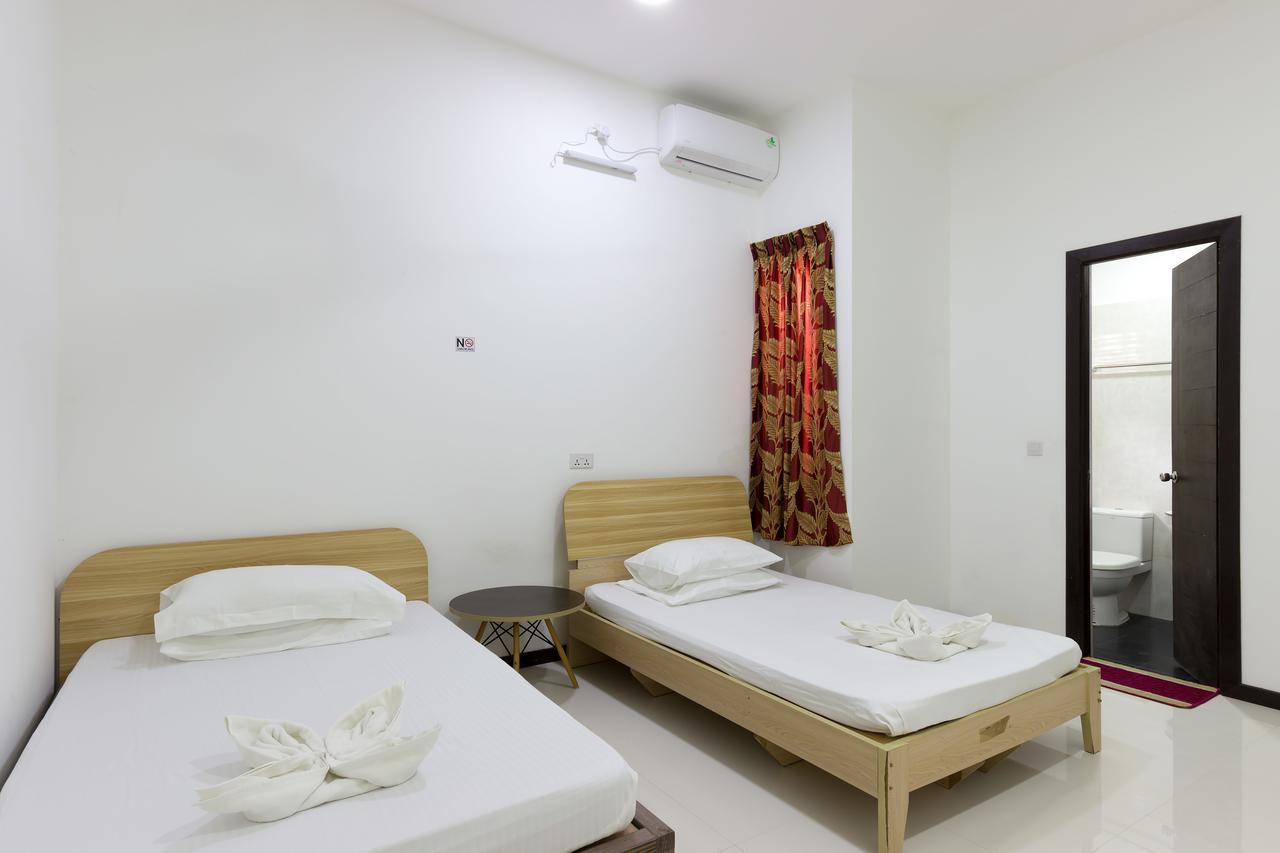Surf Trip Maldives Thulusdhoo Exterior photo
