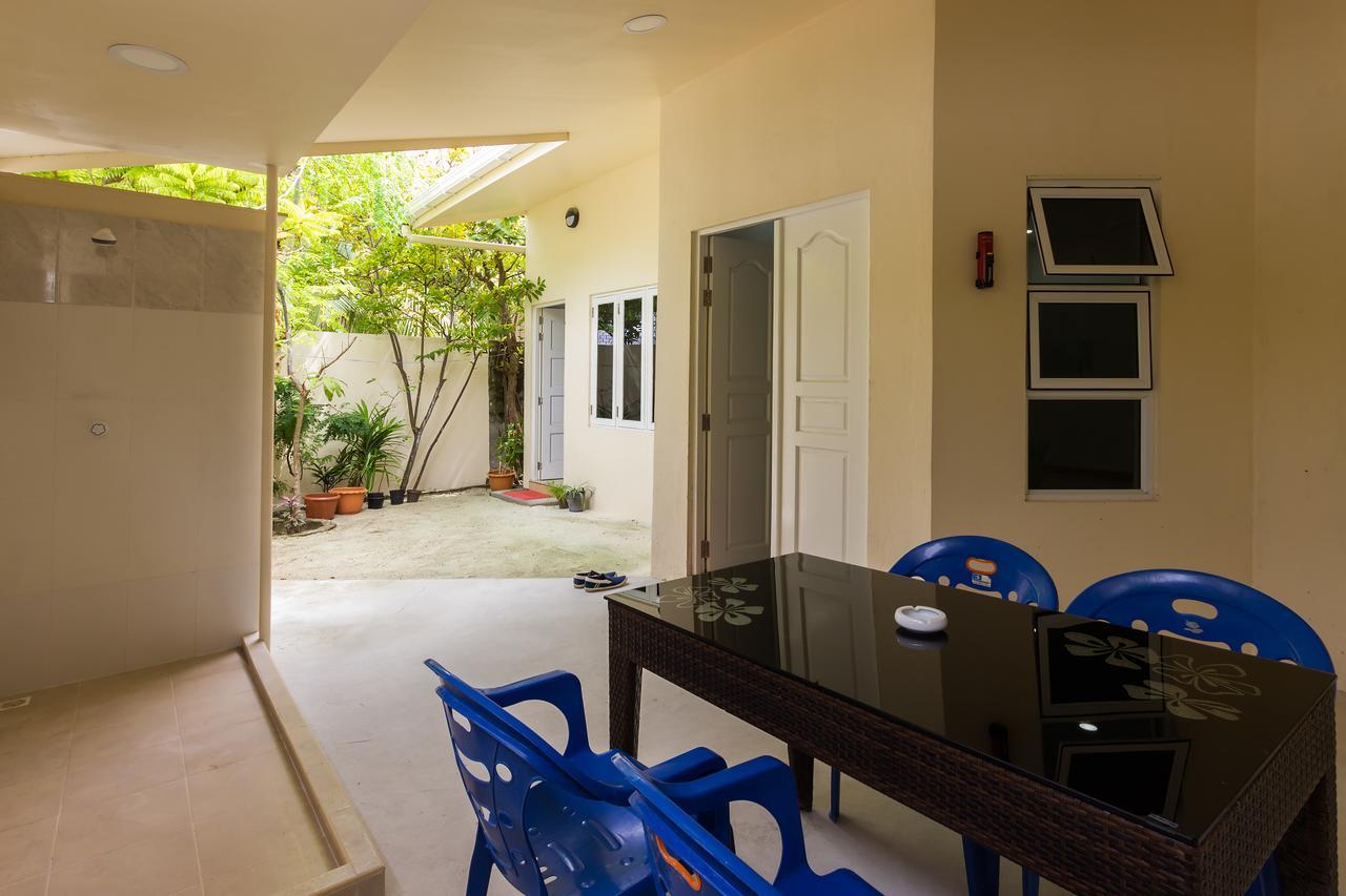 Surf Trip Maldives Thulusdhoo Exterior photo